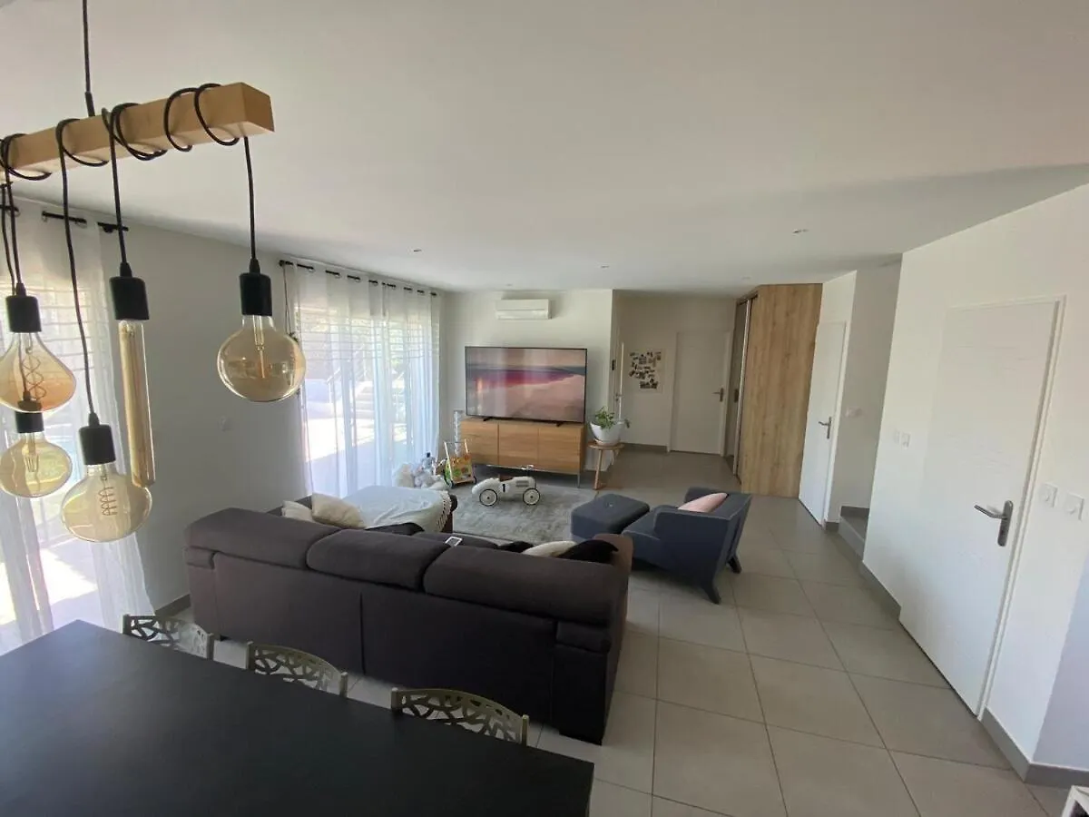 Villa Rosea Du Var In Paca Sun And Relaxation Puget-sur Argens France