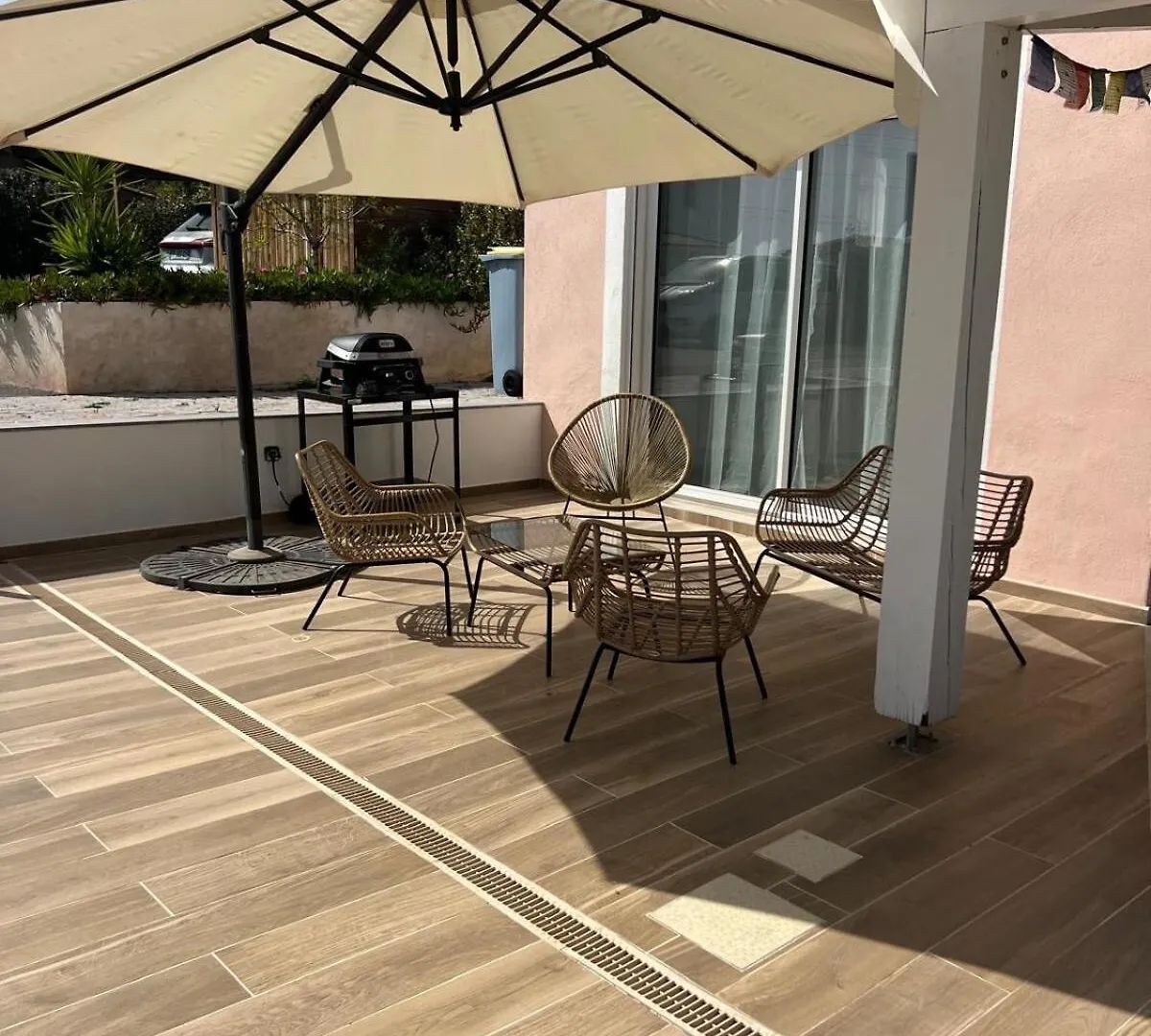 Villa Rosea Du Var In Paca Sun And Relaxation Puget-sur Argens